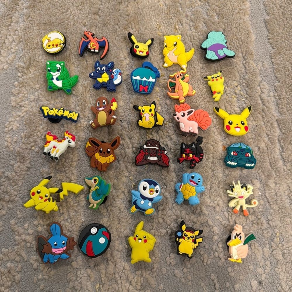 POKEMON 32pc Croc Charms Shoe Pikachu Eevee Pokeball Psyduck Meowth